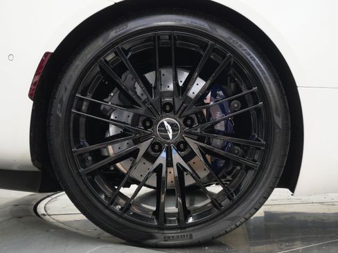 Used 2020 Aston Martin DBS Superleggera RWD image 44