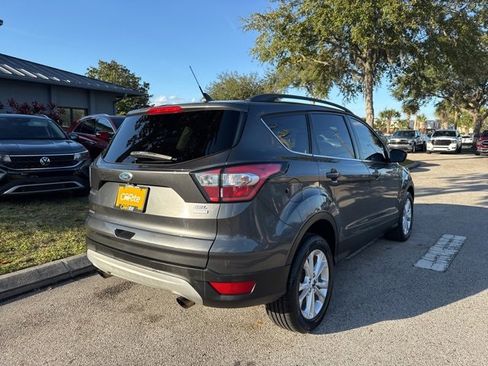 Used 2018 Ford Escape SEL image 7