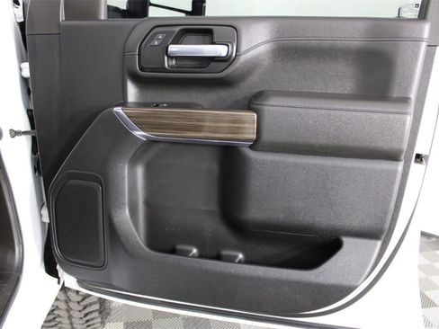 Used 2021 Chevrolet Silverado 2500 LT w/ Fleet Comfort Package image 37