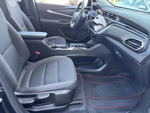 Used 2023 Chevrolet Bolt EUV LT w/ Driver Confidence Package FWD image 30