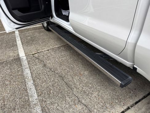 Used 2022 GMC Sierra 1500 Denali w/ Denali Premium Package image 11