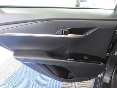Used 2025 Toyota Camry LE FWD image 28