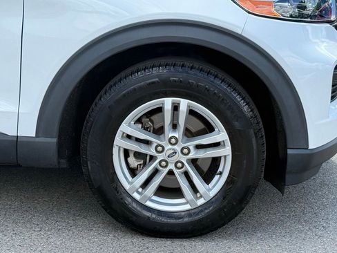 Used 2020 Ford Explorer XLT w/ Class III Trailer Tow Package AWD/4WD image 6