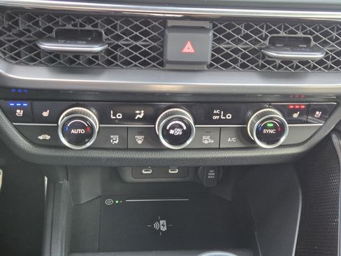 Used 2025 Acura ADX A-Spec image 16