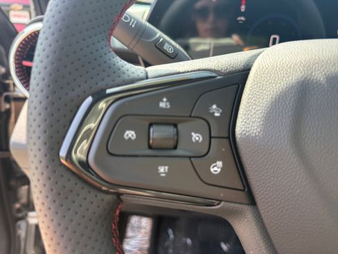 New 2026 Chevrolet Trax RS w/ Driver Confidence Package FWD image 18