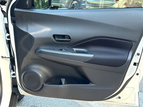 New 2025 Nissan Kicks Play S FWD image 11