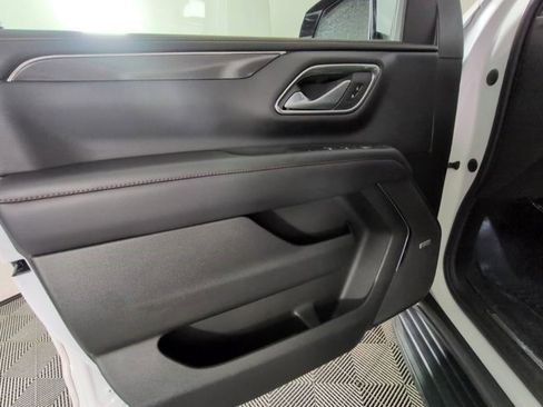 Certified 2022 Chevrolet Suburban RST w/ Luxury Package AWD/4WD image 27