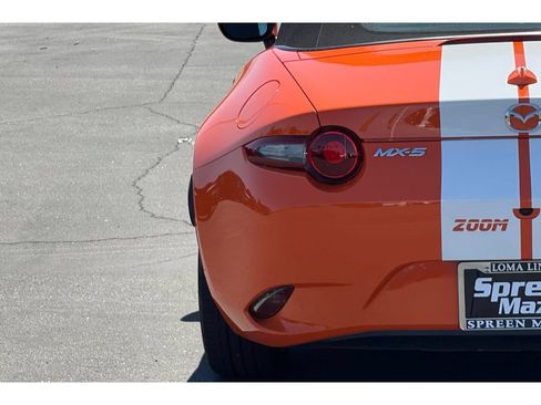 Used 2019 MAZDA MX-5 Miata 30th Anniversary RWD image 15
