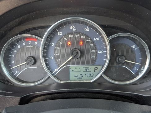 Used 2014 Toyota Corolla LE FWD image 18