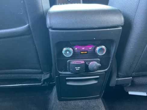 Used 2019 Ford Flex Limited image 33