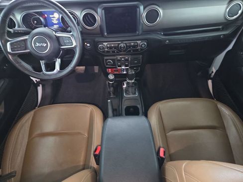 Used 2021 Jeep Wrangler Unlimited Rubicon image 12