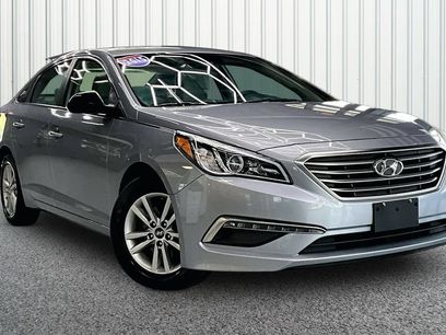 Used 2015 Hyundai Sonata SE w/ Option Group 09