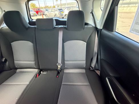 Used 2025 Kia Soul LX w/ LX Technology Package FWD image 30