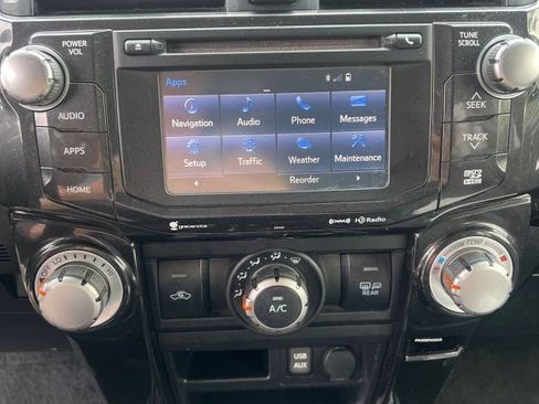 Used 2018 Toyota 4Runner TRD Off-Road Premium AWD/4WD image 18