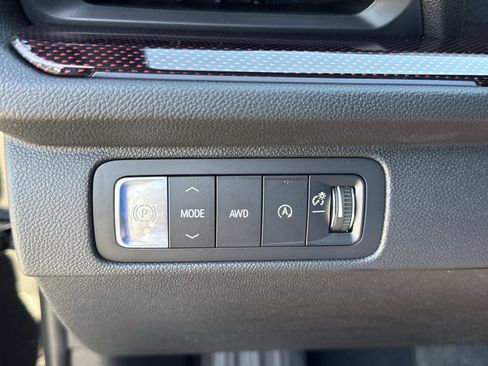 New 2026 Chevrolet Traverse Z71 w/ Enhanced Driving Package AWD/4WD image 30
