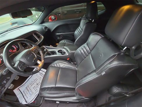 Used 2017 Dodge Challenger SRT Hellcat image 15