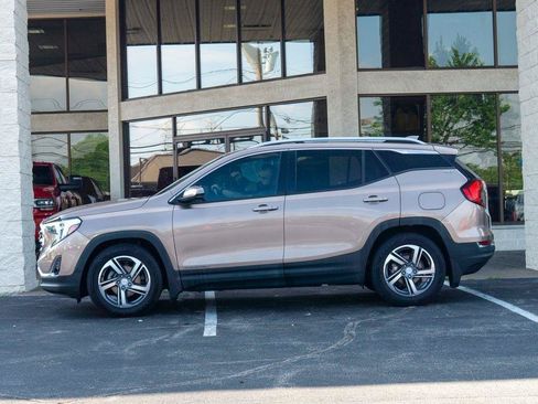 Used 2018 GMC Terrain SLT w/ Preferred Package FWD image 5