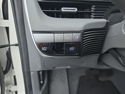 Certified 2025 Hyundai Ioniq 5 SEL image 21