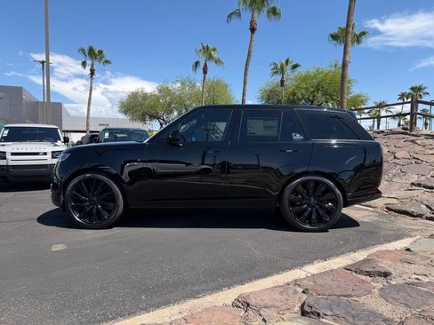 New 2026 Land Rover Range Rover SV AWD/4WD image 3
