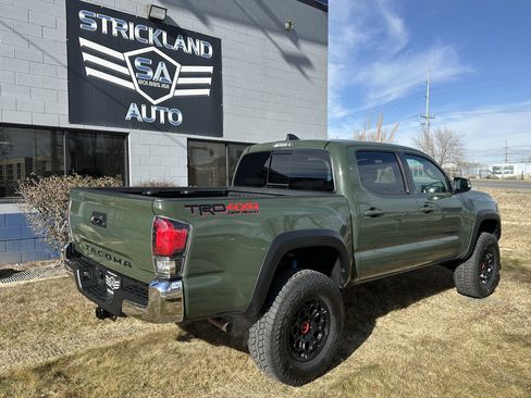 Used 2022 Toyota Tacoma TRD Off-Road image 6