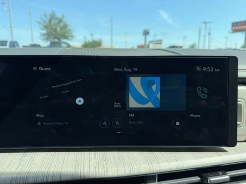 Used 2025 Hyundai Santa Fe Calligraphy FWD image 17