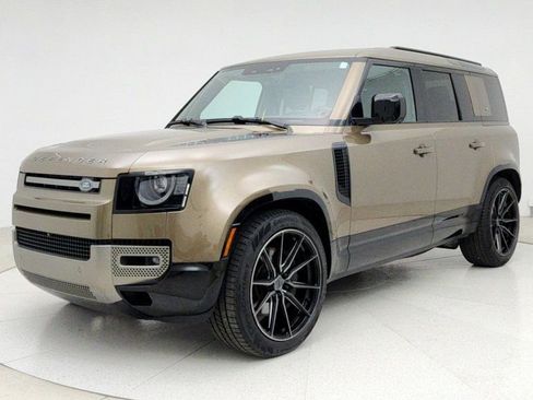 Used 2024 Land Rover Defender 110 X-Dynamic SE image 1