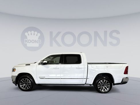Used 2025 RAM 1500 Limited AWD/4WD image 2