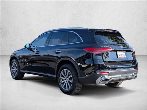Certified 2026 Mercedes-Benz GLC 300 4MATIC image 8