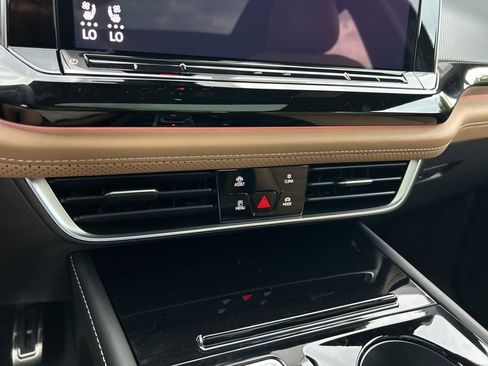 New 2026 Volkswagen Atlas Cross Sport SEL R-Line image 32