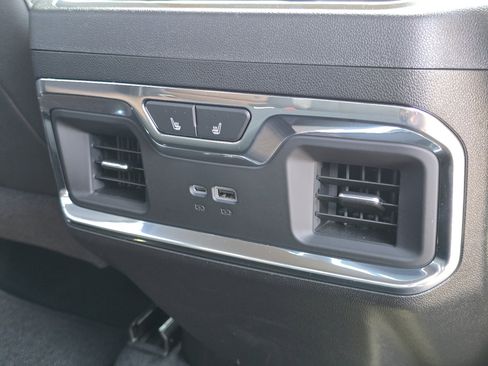 Used 2024 Chevrolet Silverado 1500 High Country image 35