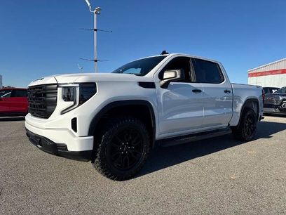 New 2026 GMC Sierra 1500 Pro w/ Graphite Edition