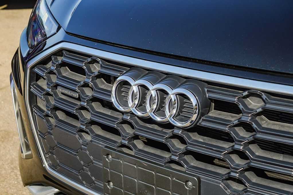 Used 2023 Audi Q5 e Premium AWD/4WD image 9