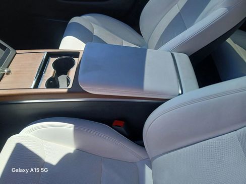 Used 2023 Tesla Model S Standard Range AWD/4WD image 8