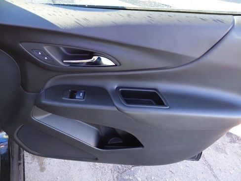 Used 2024 Chevrolet Equinox LT image 30