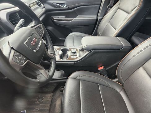 Used 2023 GMC Acadia AT4 w/ Preferred Package AWD/4WD image 16