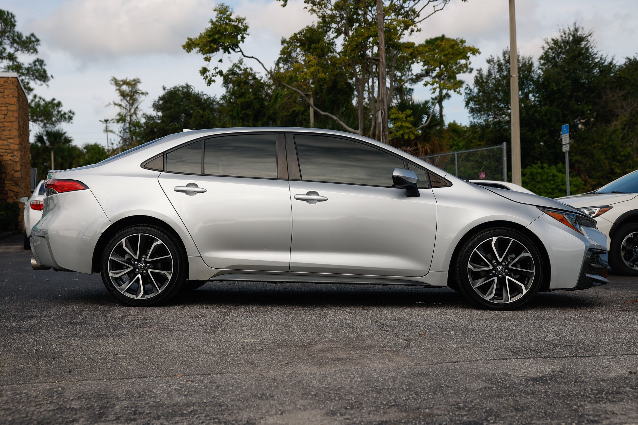 Used 2022 Toyota Corolla SE FWD image 17