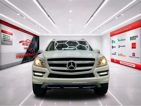 Used 2015 Mercedes-Benz GL 450 4MATIC w/ Appearance Package image 3