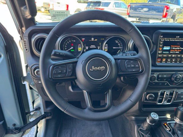 Used 2023 Jeep Wrangler Unlimited w/ Cold Weather Group AWD/4WD image 19