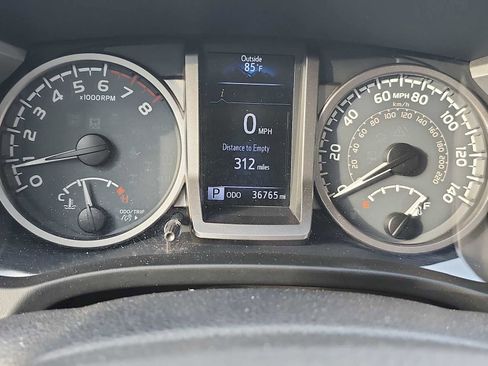 Used 2016 Toyota Tacoma SR5 image 17