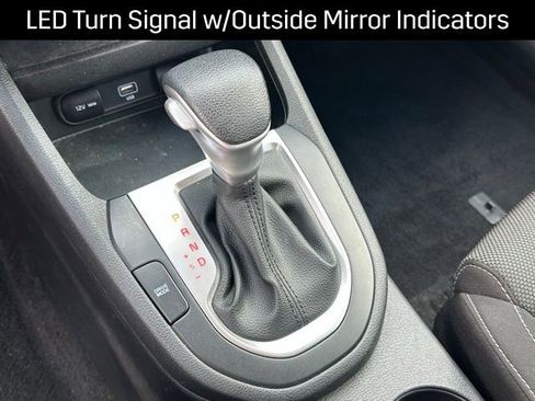 Used 2023 Kia Forte LXS w/ LXS Technology Package image 11