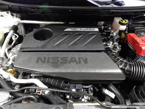 Used 2022 Nissan Rogue SV FWD image 21