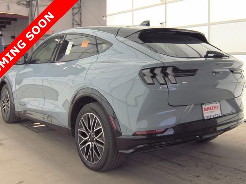 Used 2024 Ford Mustang Mach-E Premium image 5