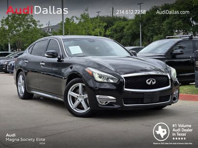 Used 2017 INFINITI Q70 L 3.7