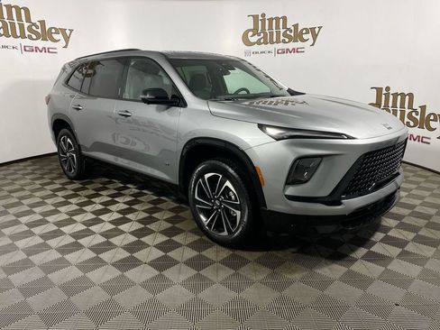 Used 2026 Buick Enclave Sport Touring w/ Power Package AWD/4WD image 1