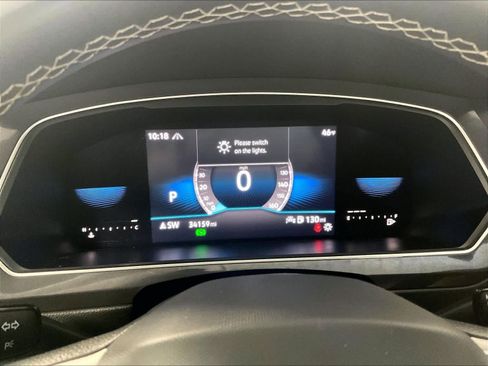 Used 2023 Volkswagen Tiguan SE R-Line image 24