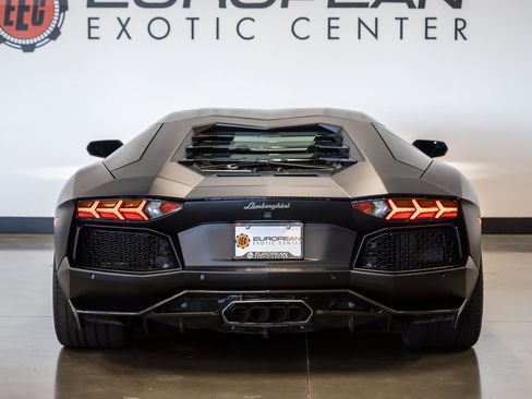 Used 2012 Lamborghini Aventador LP 700-4 AWD/4WD image 11