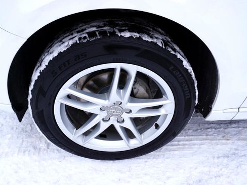 Used 2017 Audi Q5 2.0T Premium Plus image 28