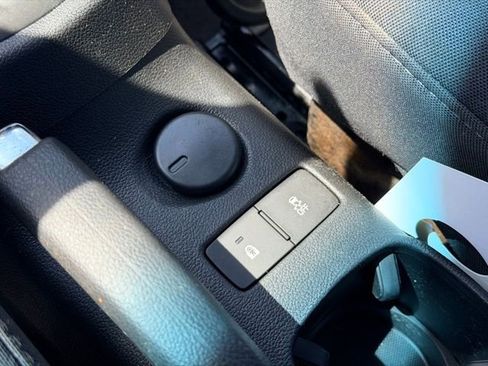 Used 2013 Chevrolet Sonic LT image 13