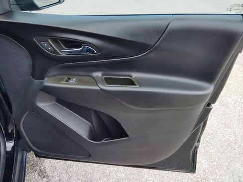 Used 2024 Chevrolet Equinox LT w/ LPO, Floor Liner Package FWD image 31