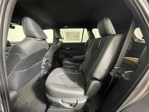 New 2026 Toyota Grand Highlander AWD Hybrid image 10